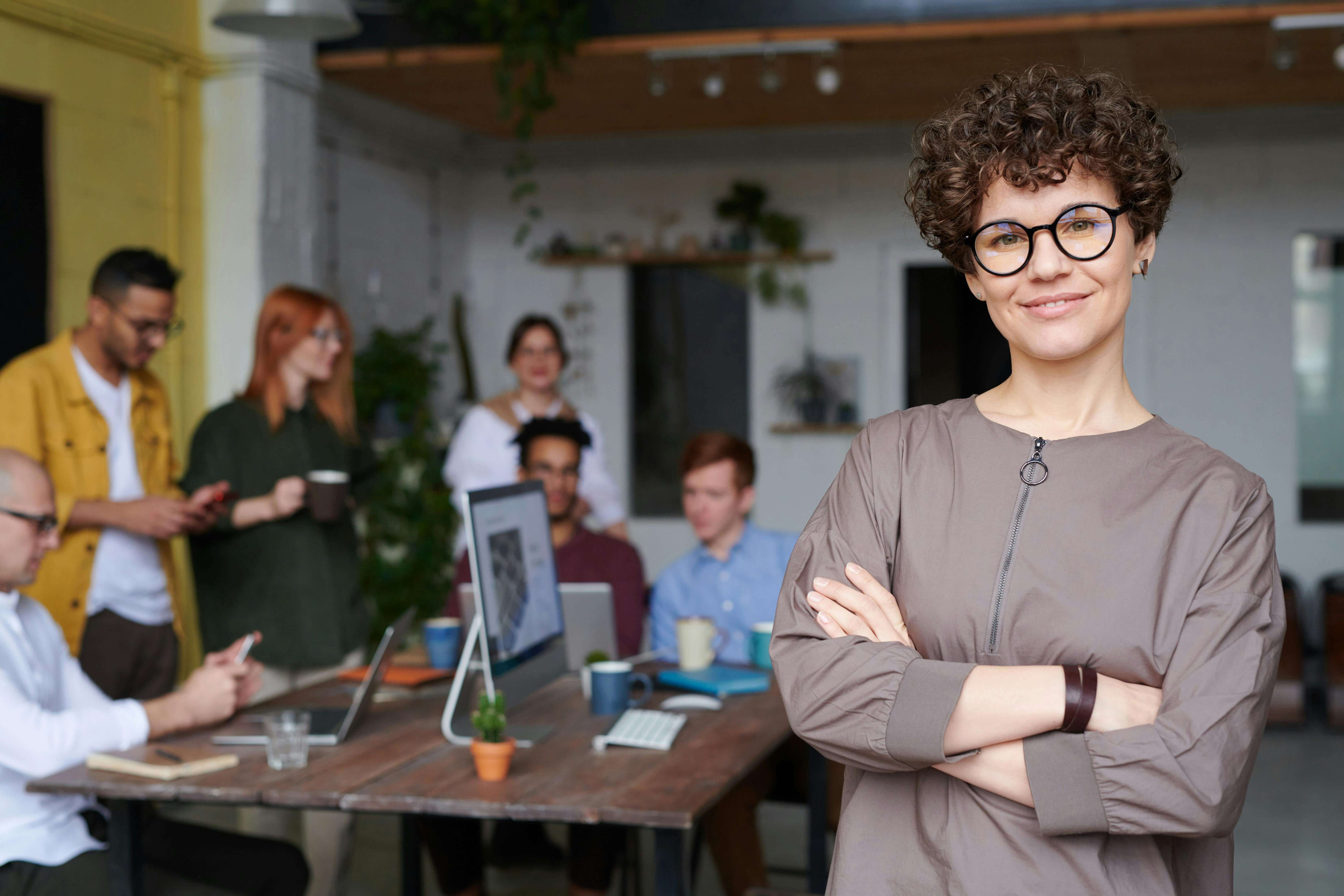 Equipe de travail dans un bureau